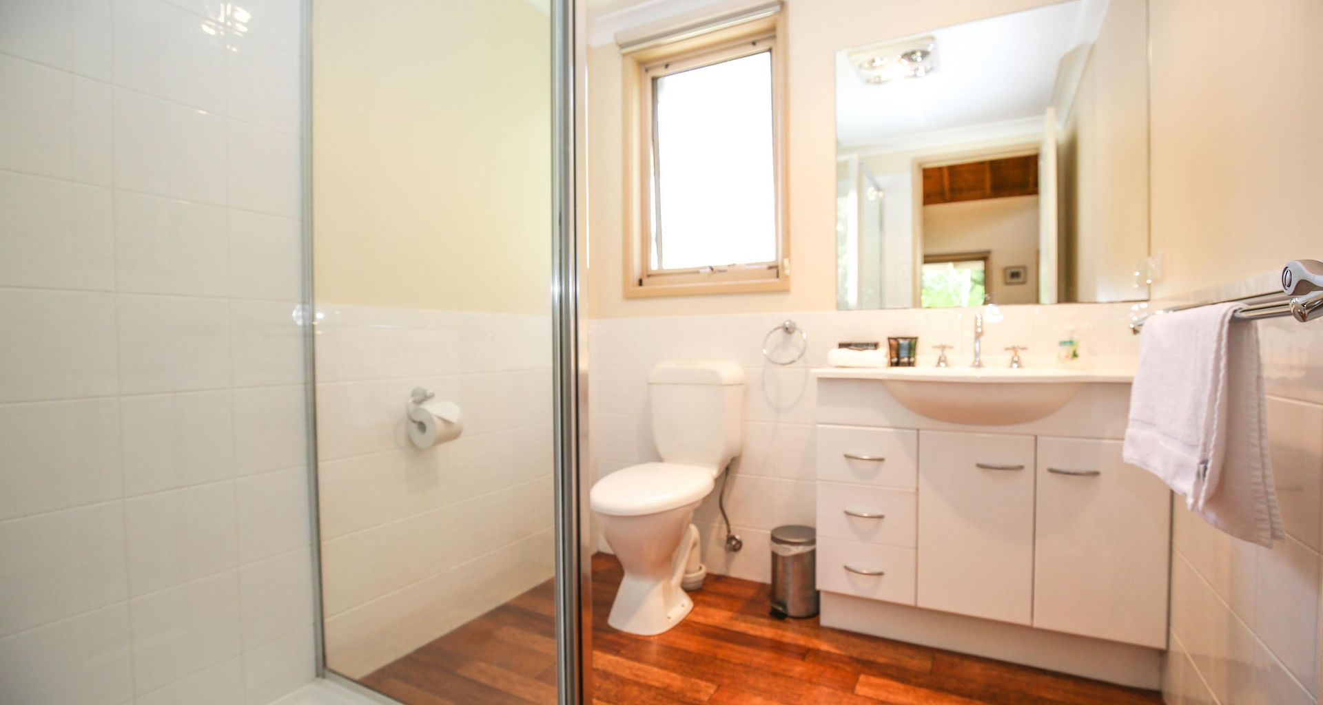 ALPINE ARNICA COTTAGE 1