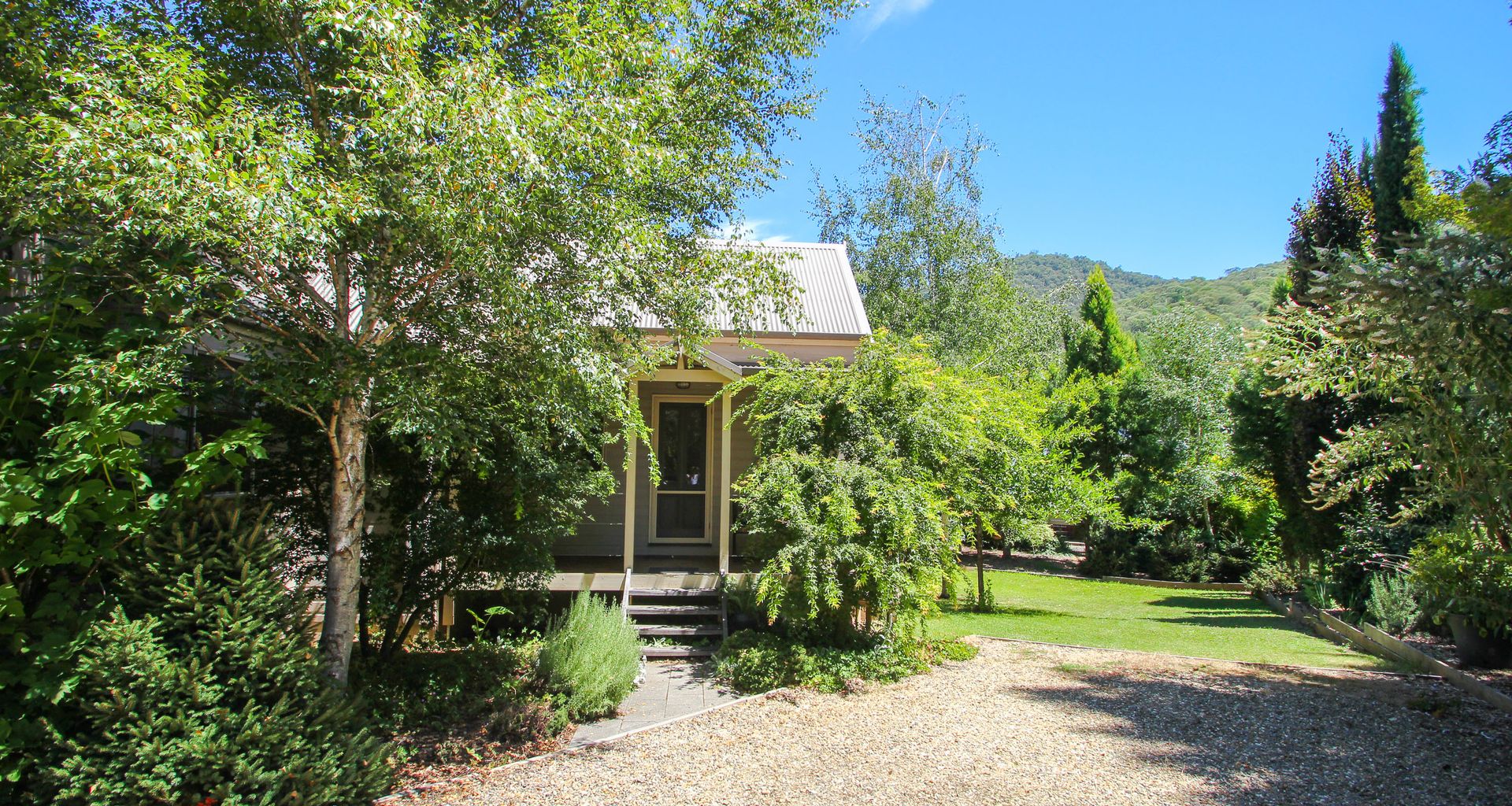 ALPINE ARNICA COTTAGE 2