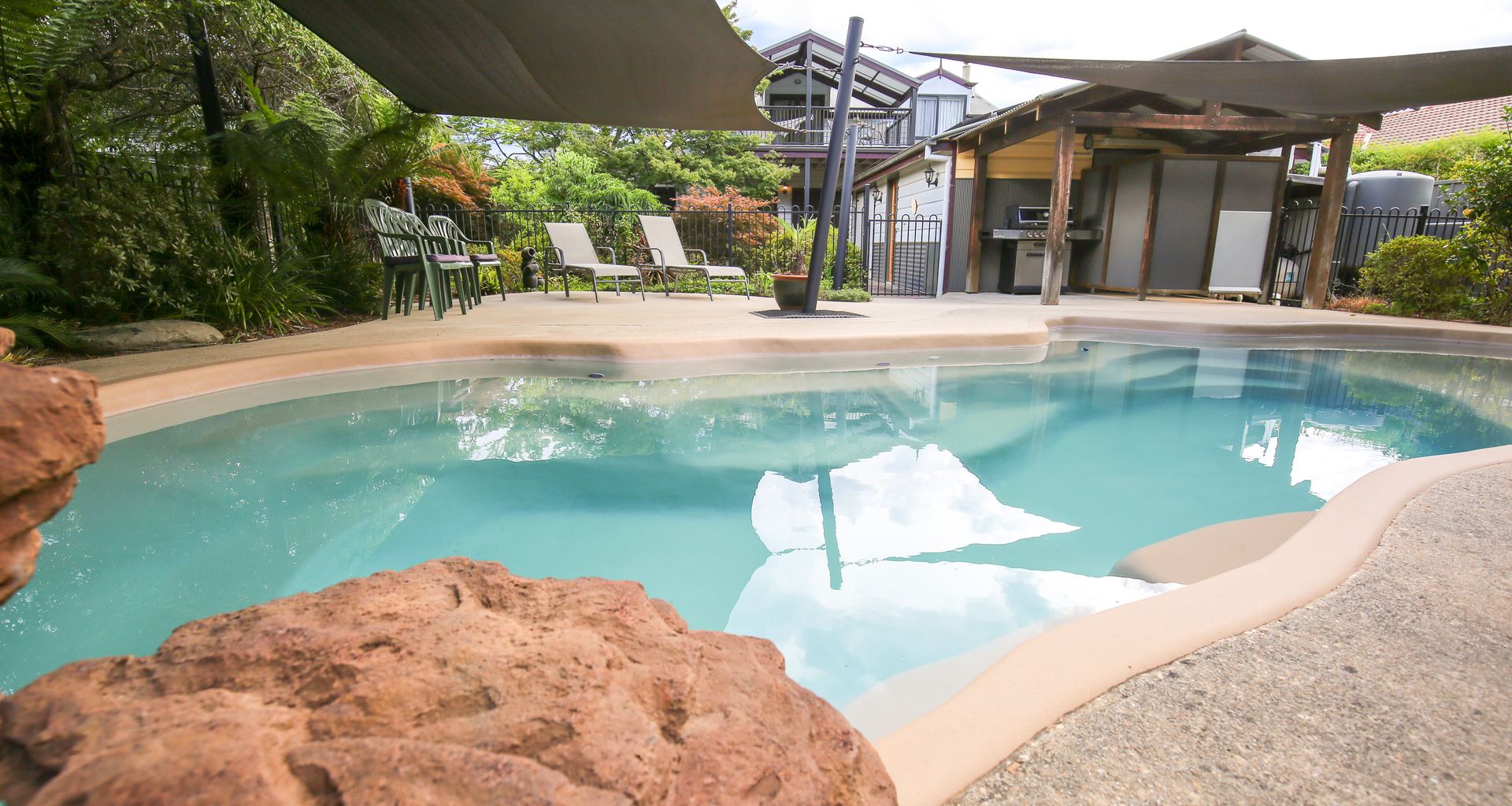 BATTENBERG AT BRIGHT