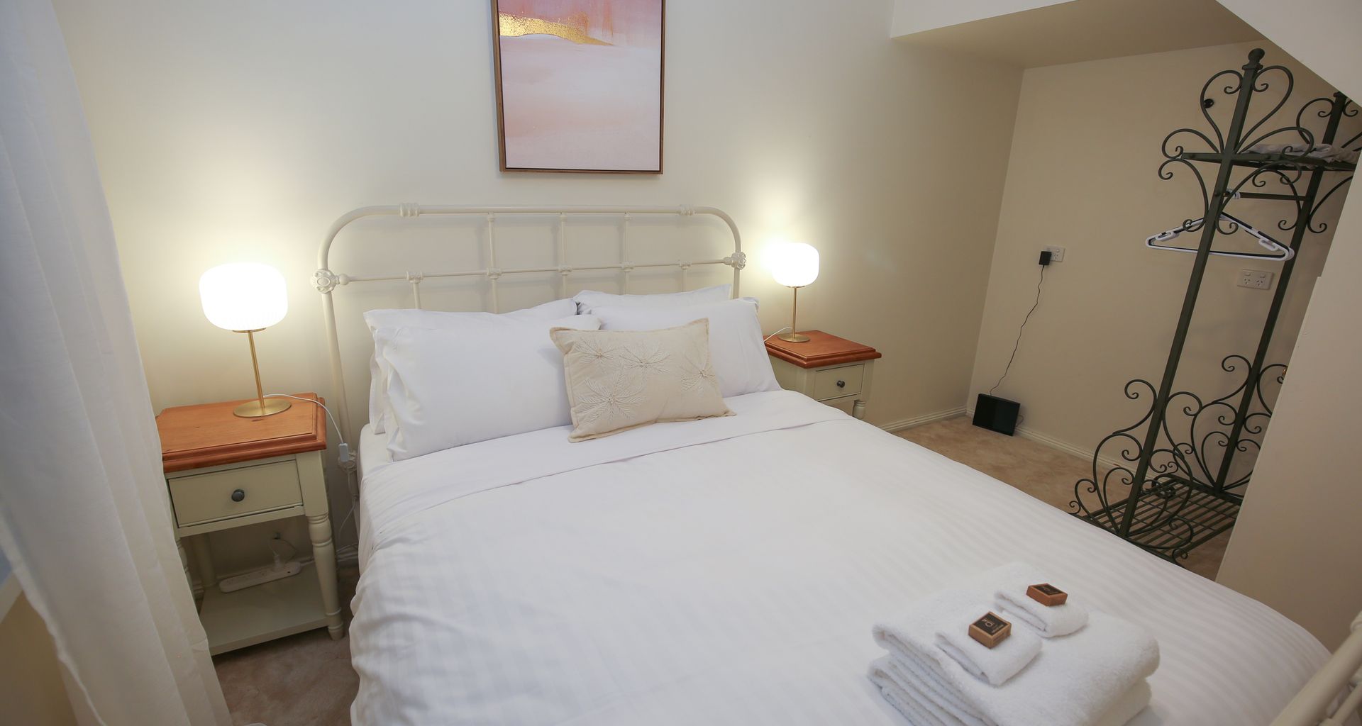 BATTENBERG AT BRIGHT