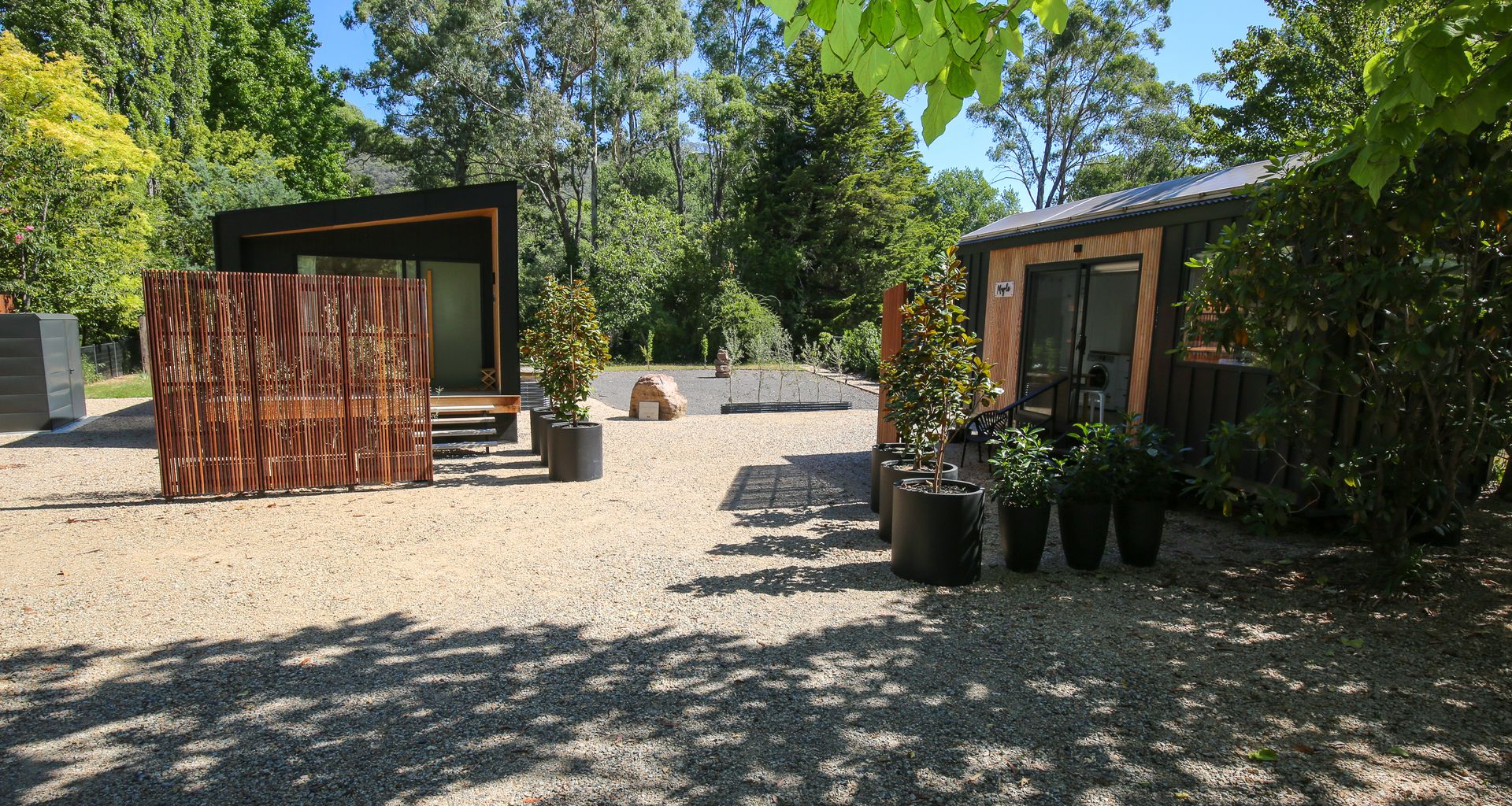 THE ROCKS – OLIVE RETREAT