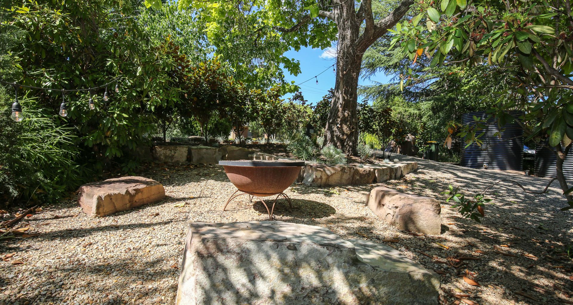 THE ROCKS – MAPLE TINY HOME