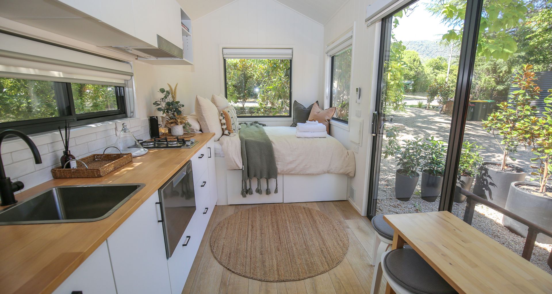 THE ROCKS – MAPLE TINY HOME