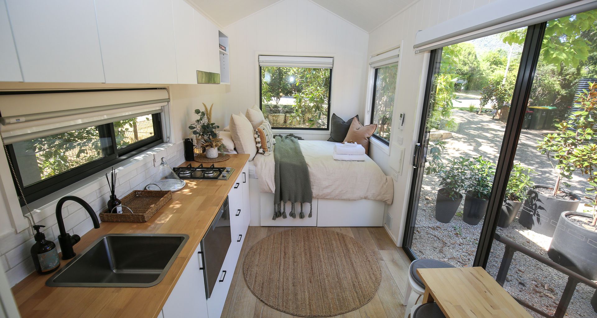 THE ROCKS – MAPLE TINY HOME