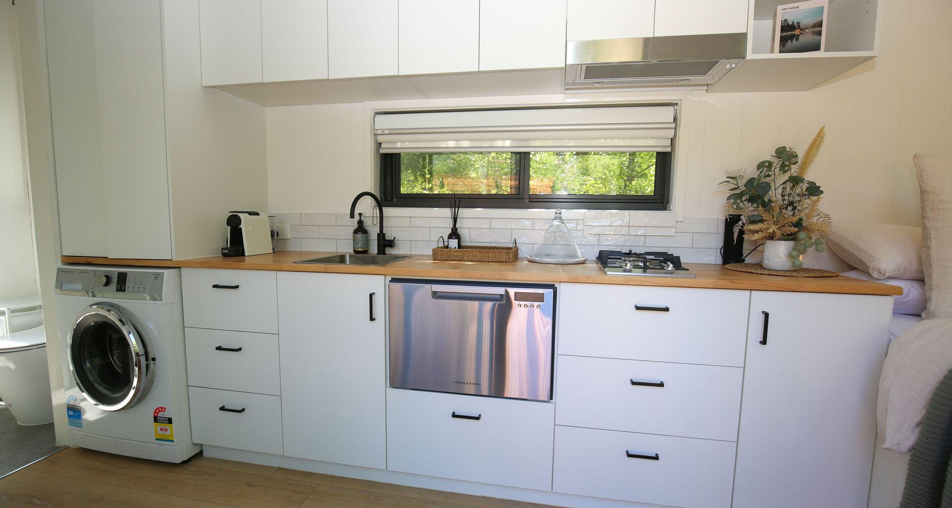 THE ROCKS – MAPLE TINY HOME