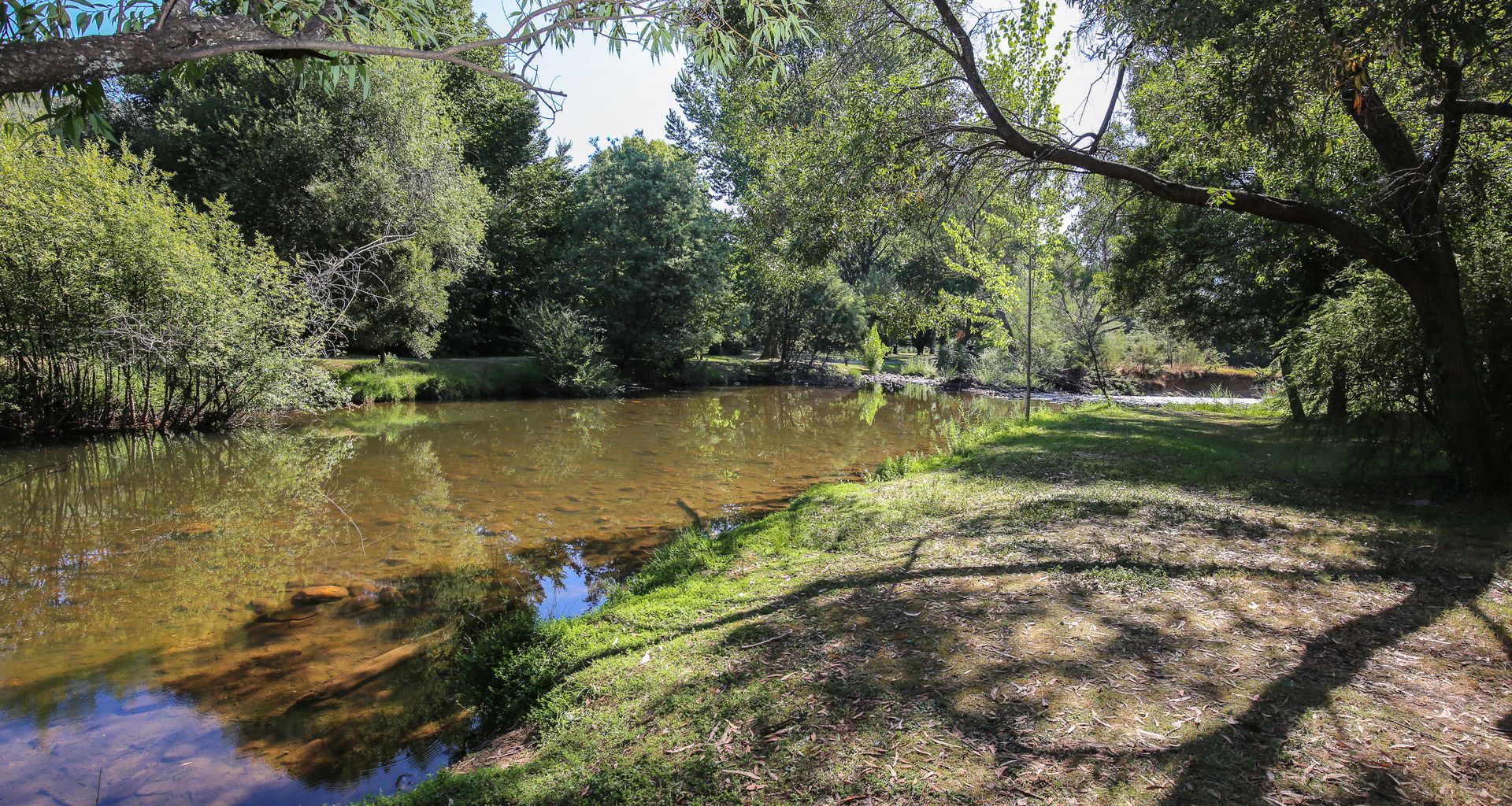 THE ROCKS – MAPLE TINY HOME
