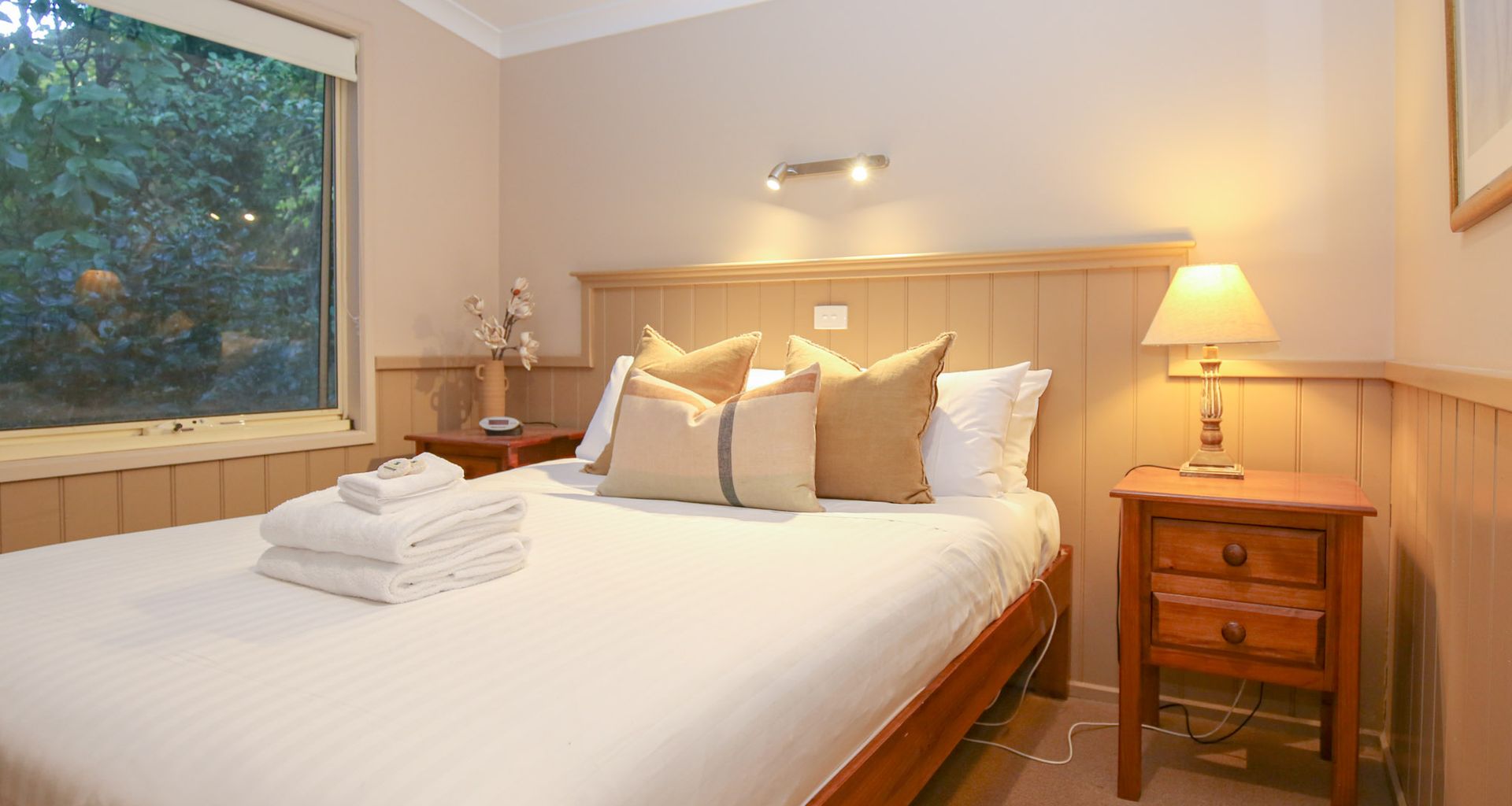 AUTUMN LEAF COTTAGE 2