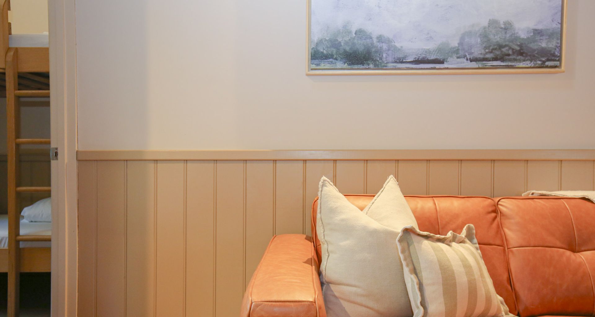 AUTUMN LEAF COTTAGE 2