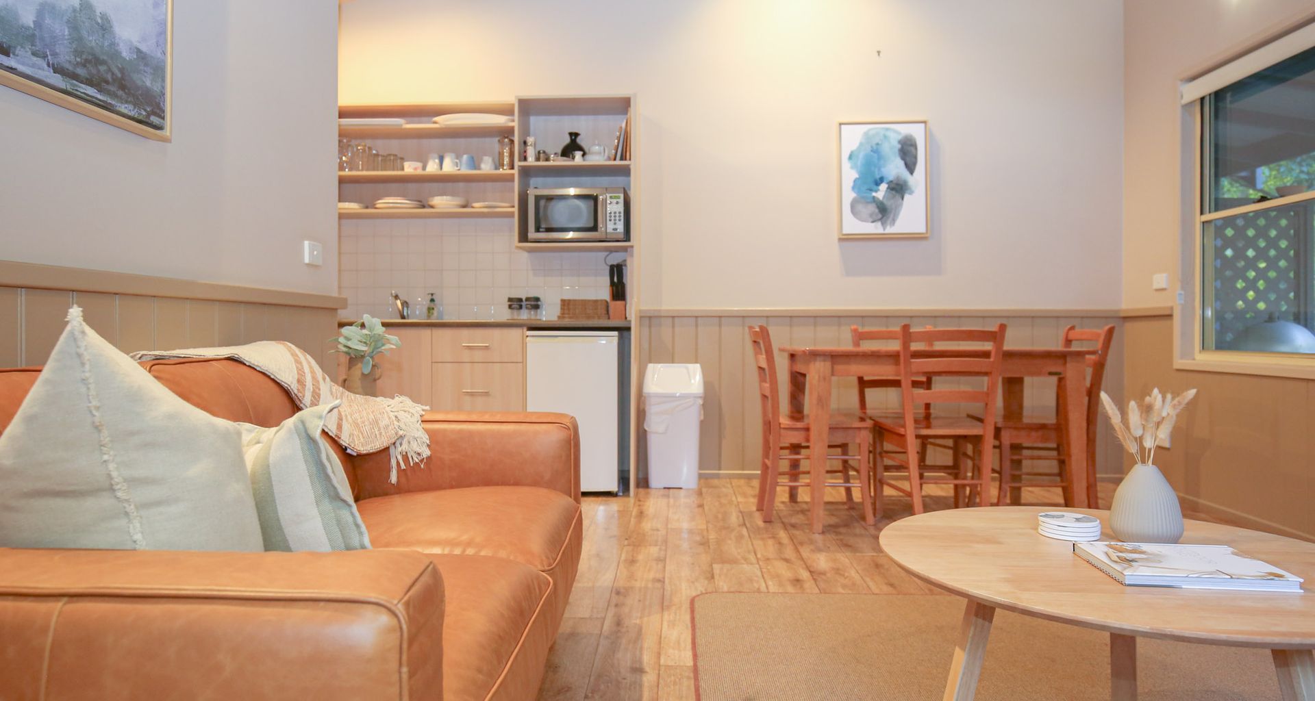 AUTUMN LEAF COTTAGE 2