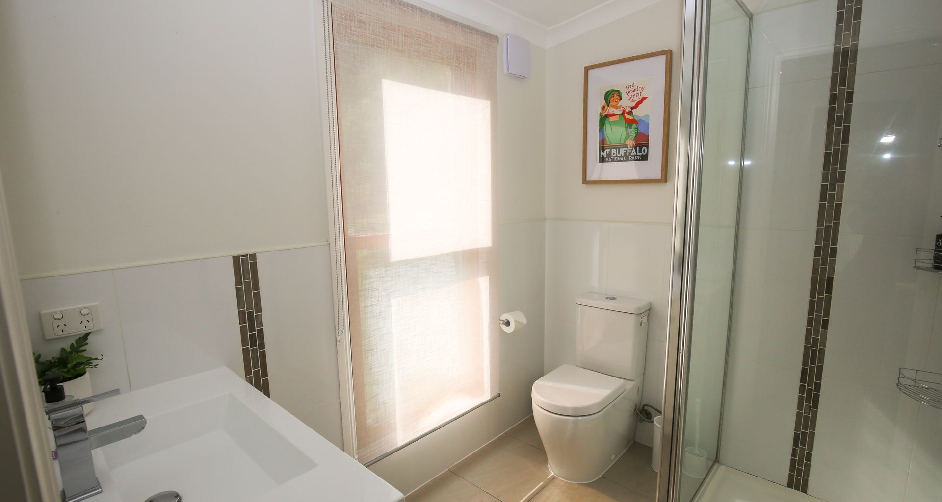 WANDI HIDEAWAY