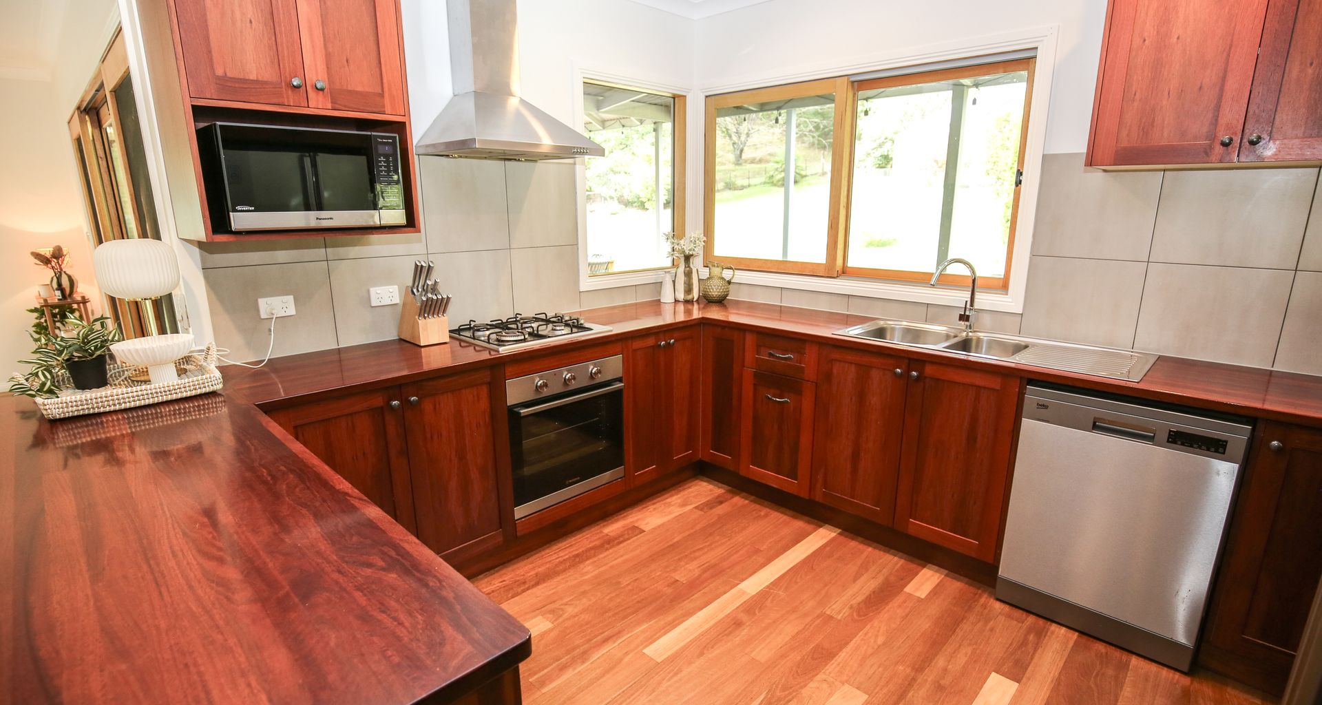 WANDI HIDEAWAY