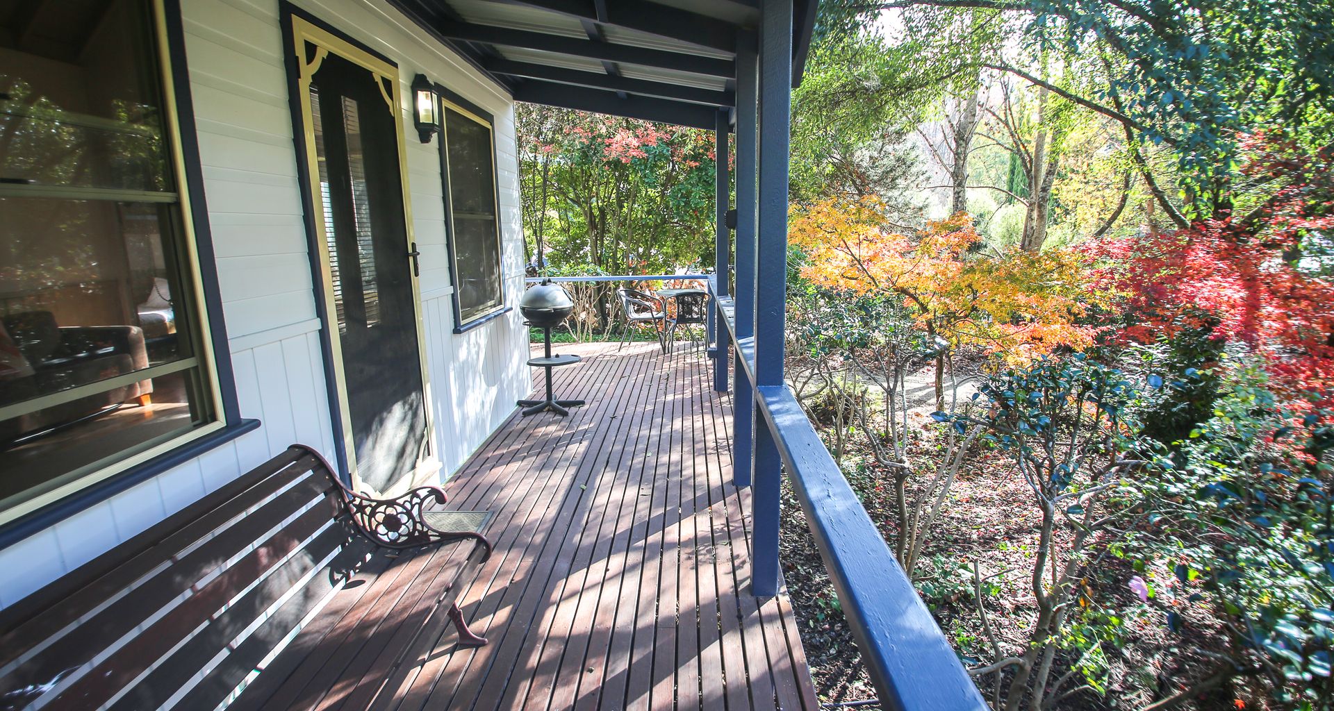 AUTUMN LEAF COTTAGE 1