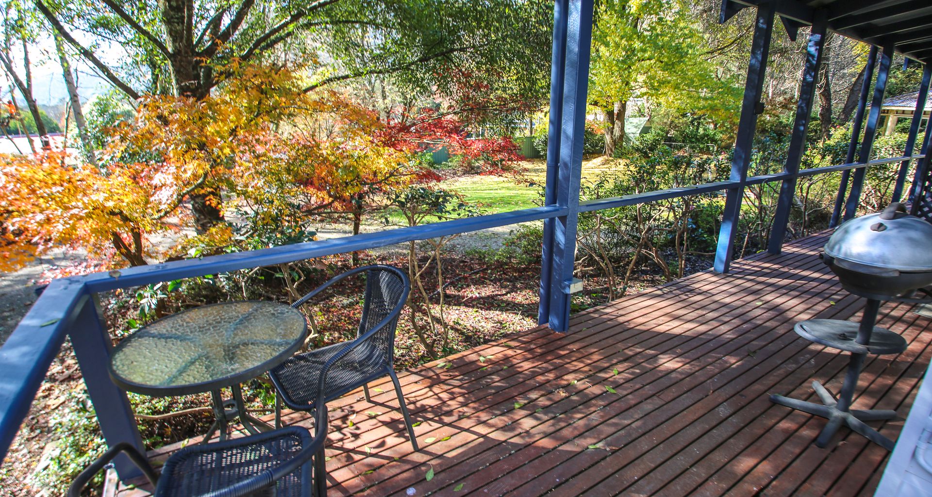 AUTUMN LEAF COTTAGE 1