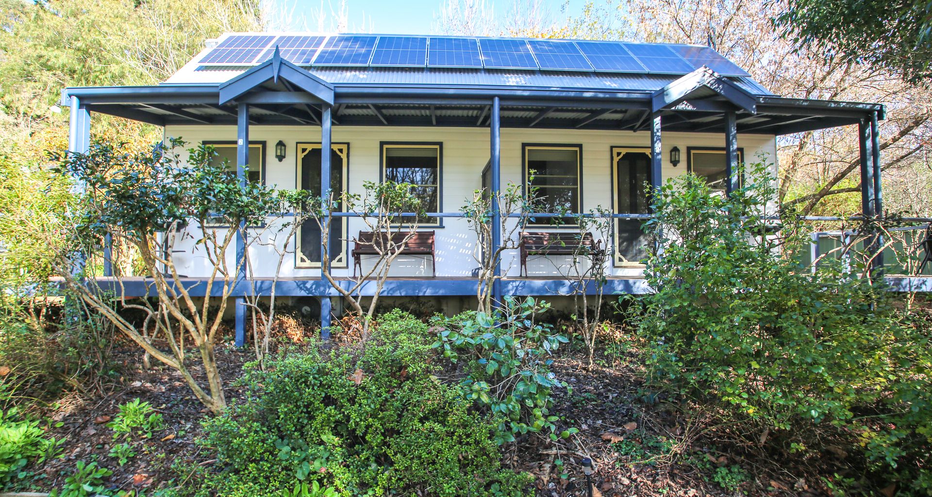 AUTUMN LEAF COTTAGE 1