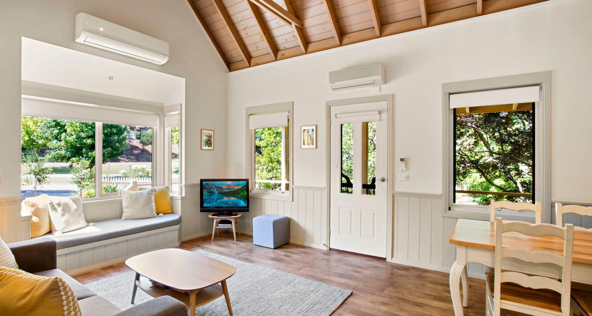 AUTUMN ABODE COTTAGES – TWO