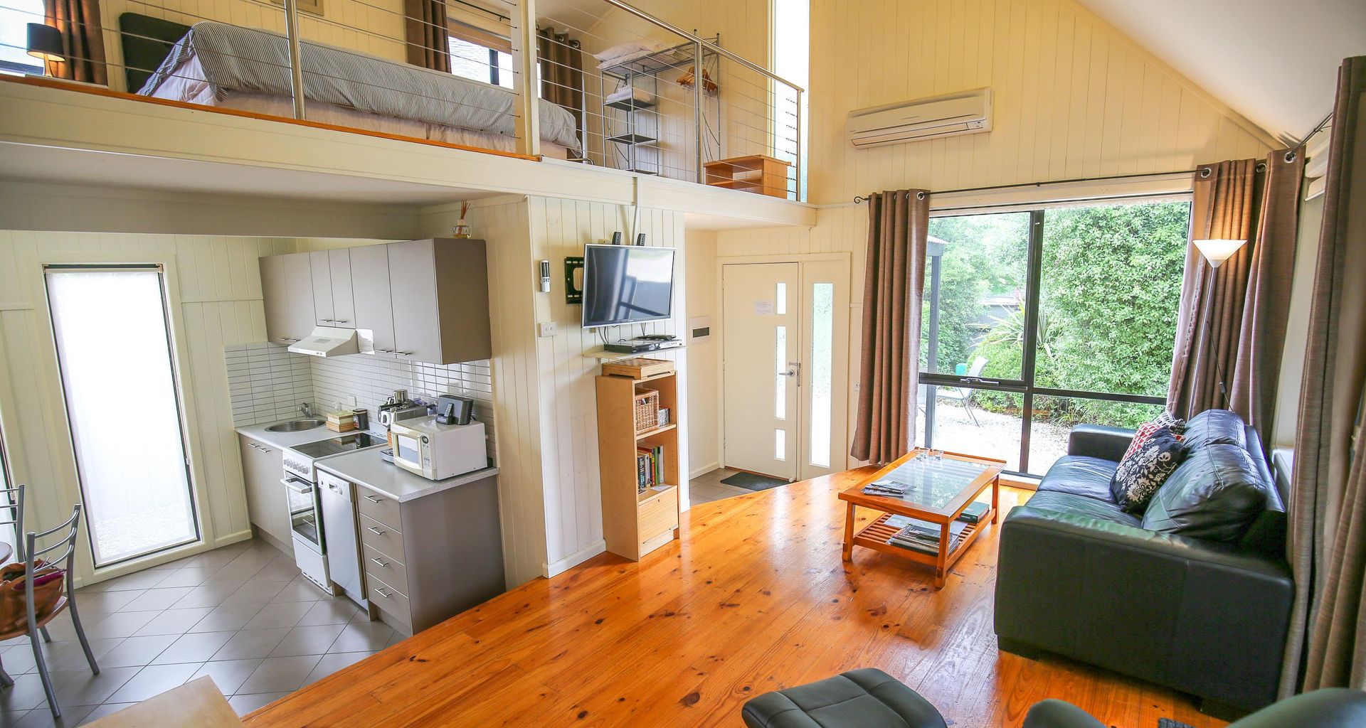 ALLAMBIE COTTAGES – VILLA 1