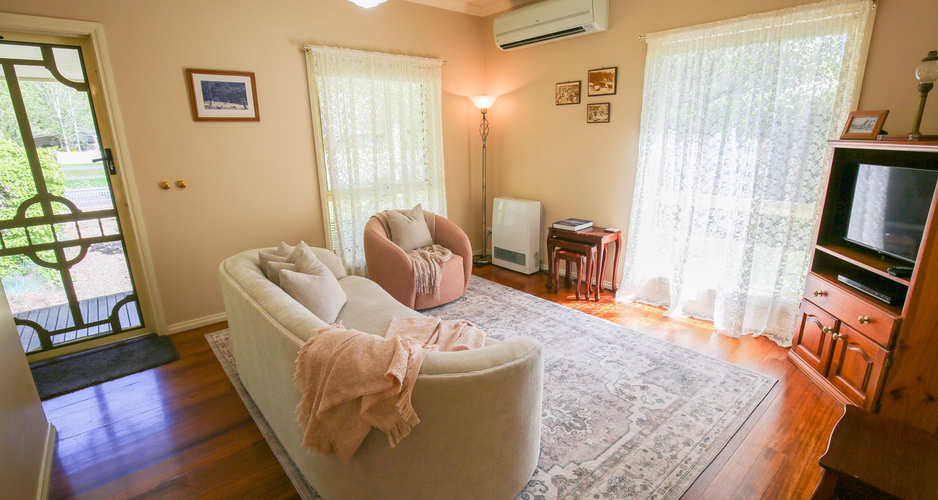 HARRIETVILLE COTTAGE