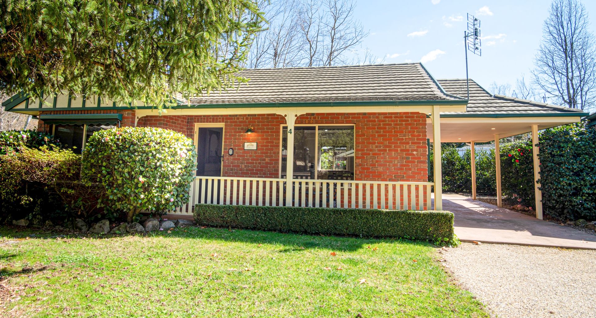 SILVER BIRCHES HOLIDAY VILLAGE – UNIT 4