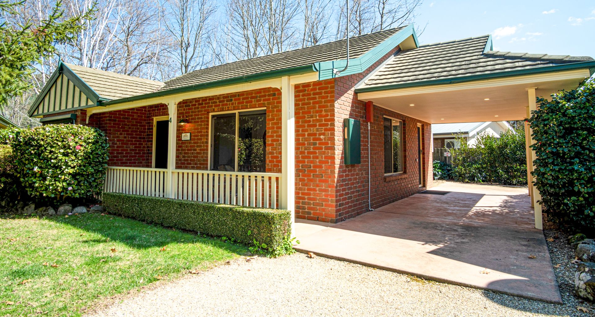 SILVER BIRCHES HOLIDAY VILLAGE – UNIT 4