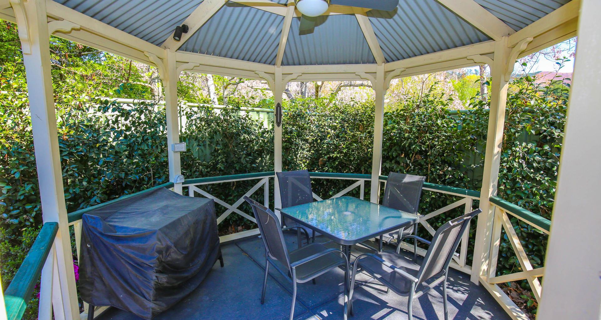 SILVER BIRCHES HOLIDAY VILLAGE – UNIT 7