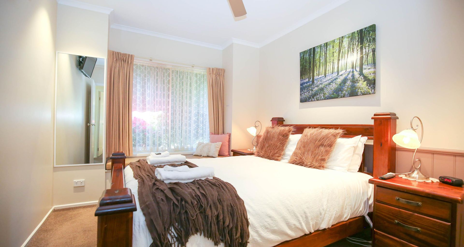 SILVER BIRCHES HOLIDAY VILLAGE – UNIT 7