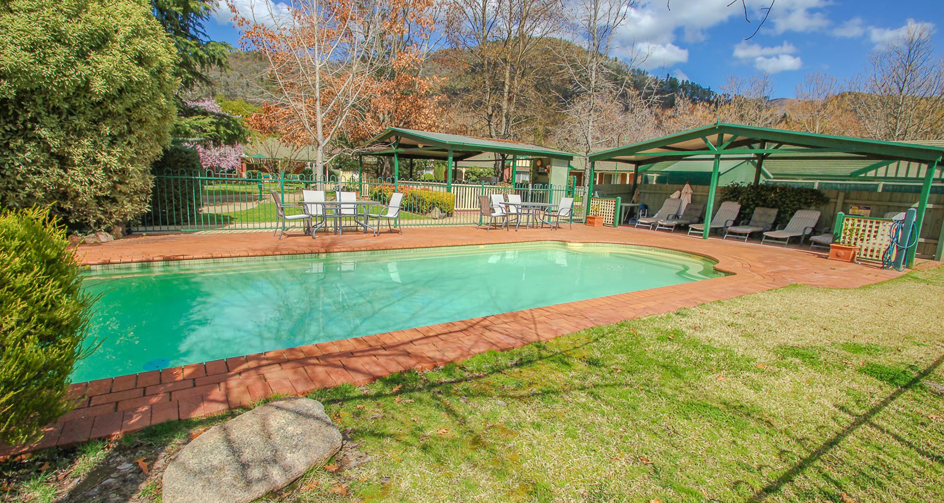 SILVER BIRCHES HOLIDAY VILLAGE – UNIT 1