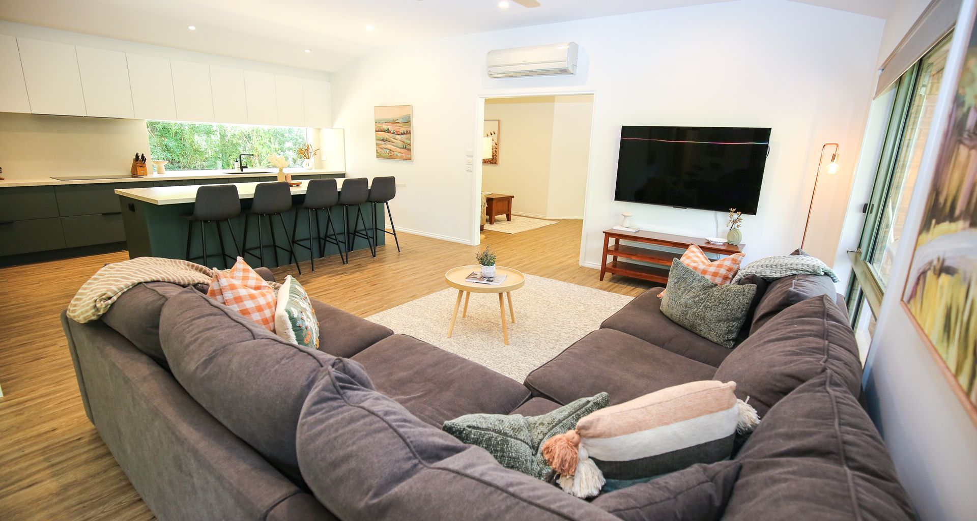 MYSTIC MOUNTAIN LODGE