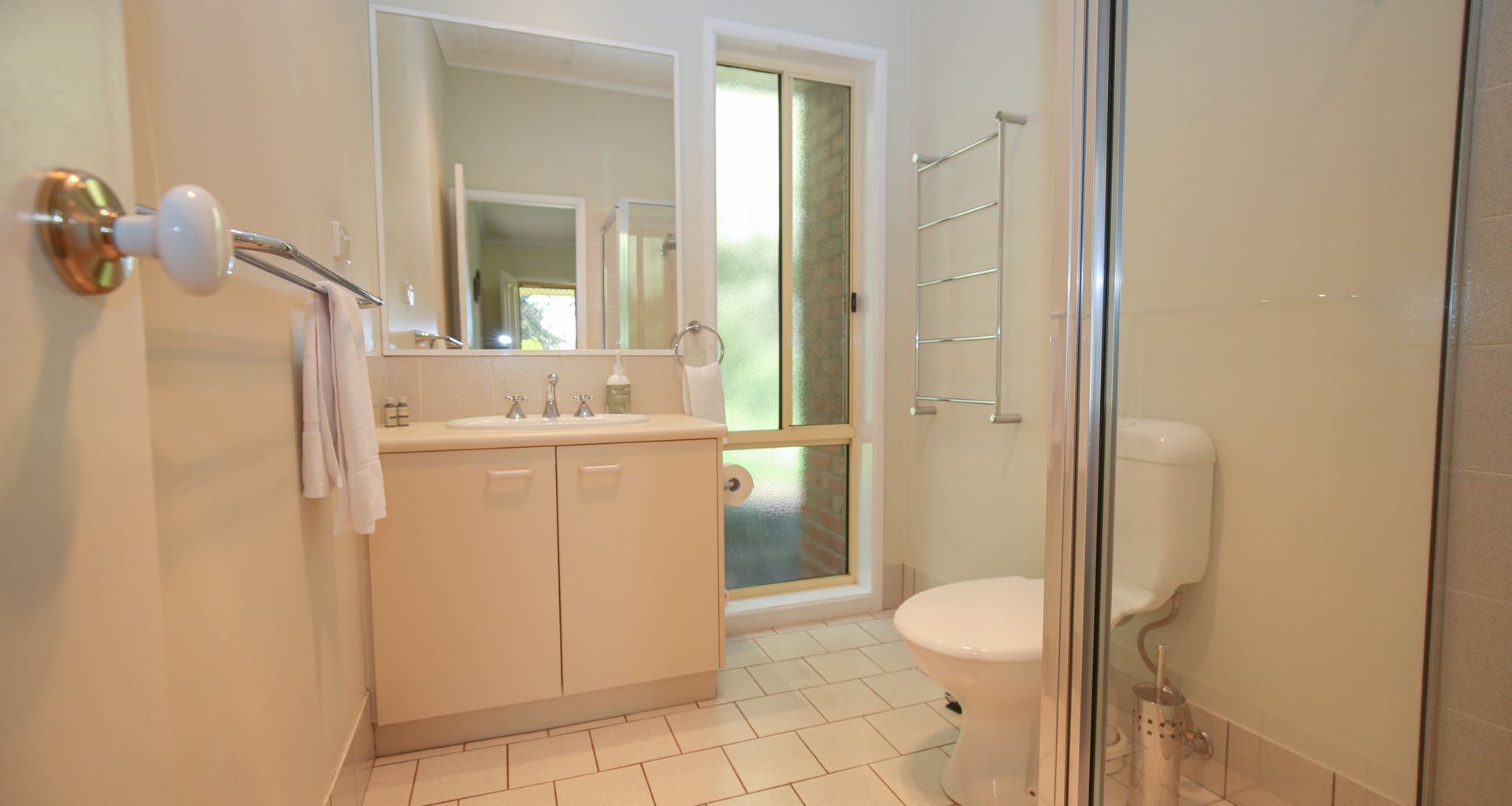 SILVER BIRCHES HOLIDAY VILLAGE – UNIT 10