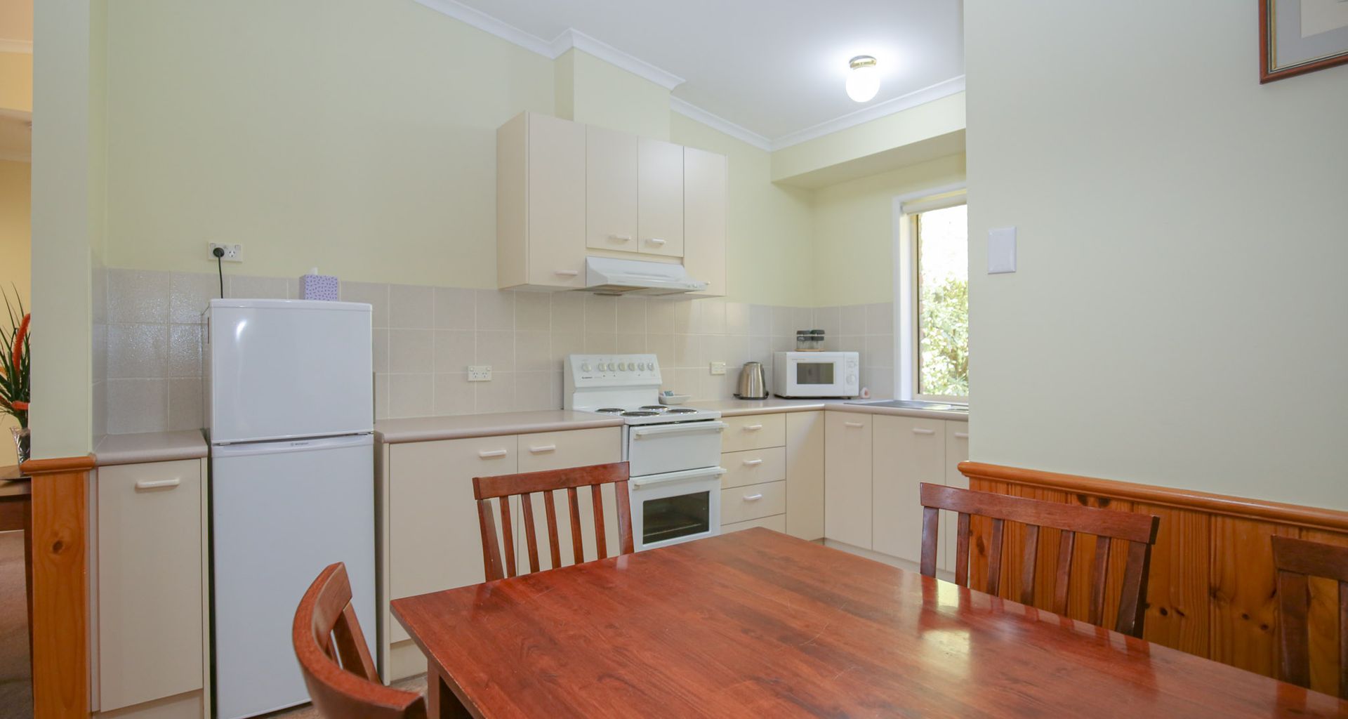 SILVER BIRCHES HOLIDAY VILLAGE – UNIT 10