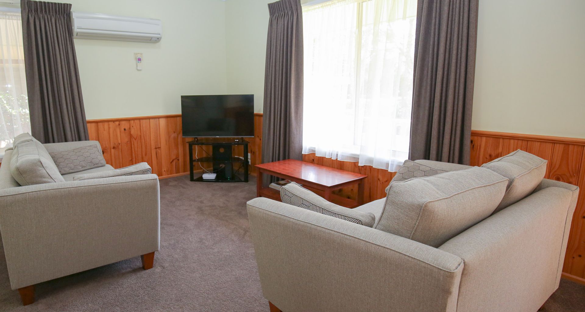 SILVER BIRCHES HOLIDAY VILLAGE – UNIT 10