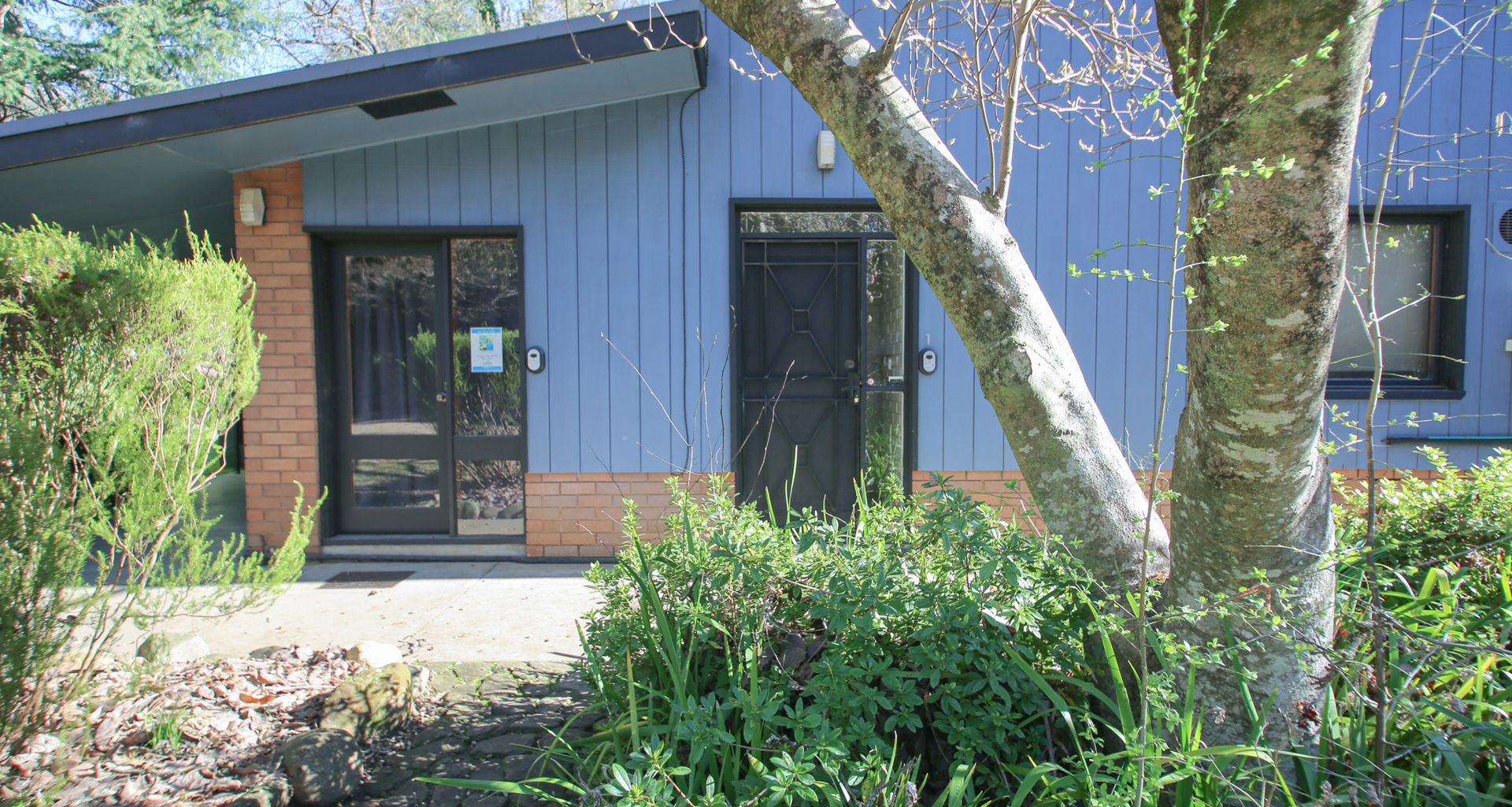 CEDAR HOLIDAY UNITS – APARTMENT 1