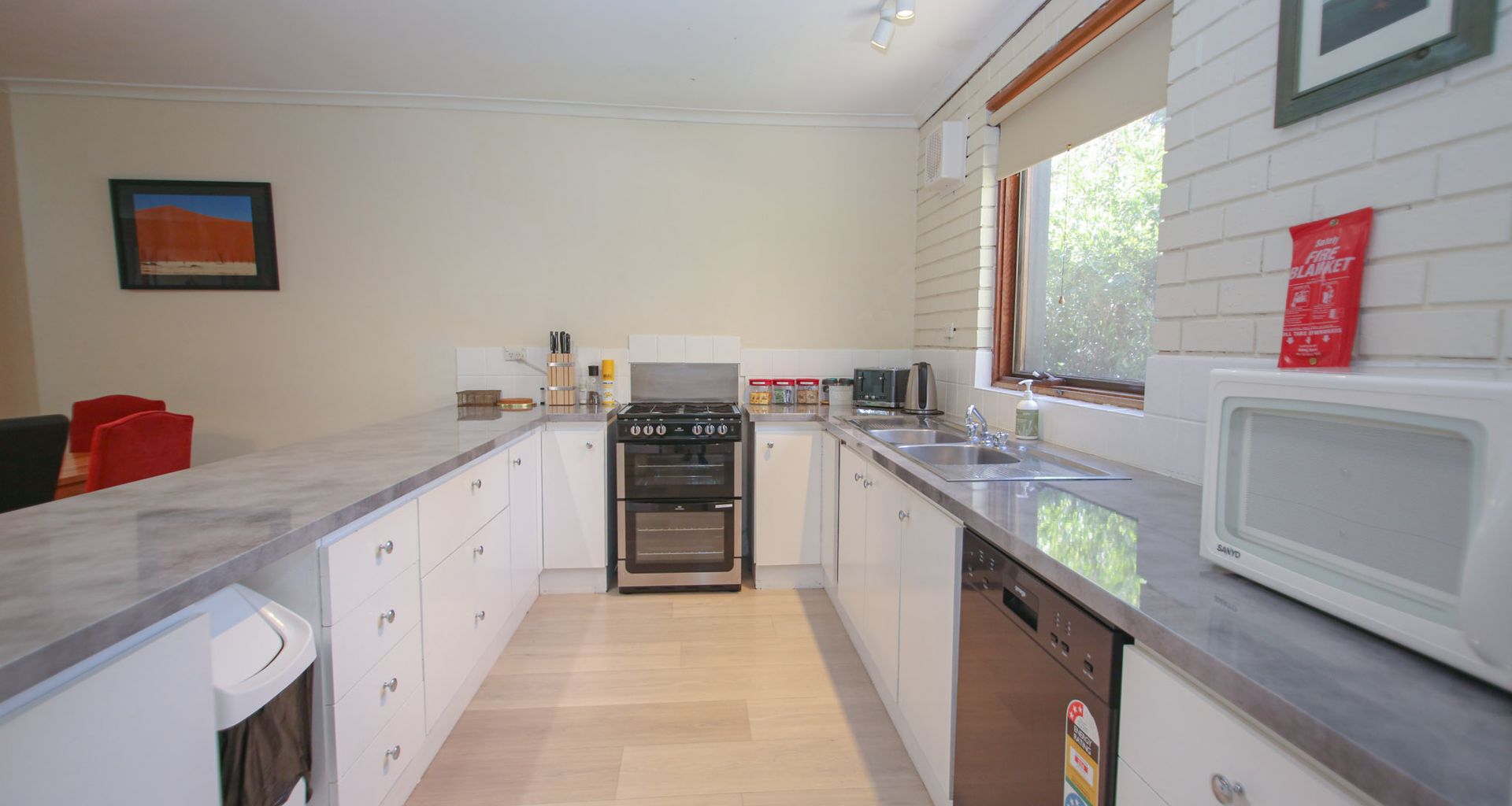 CEDAR HOLIDAY UNITS – APARTMENT 1