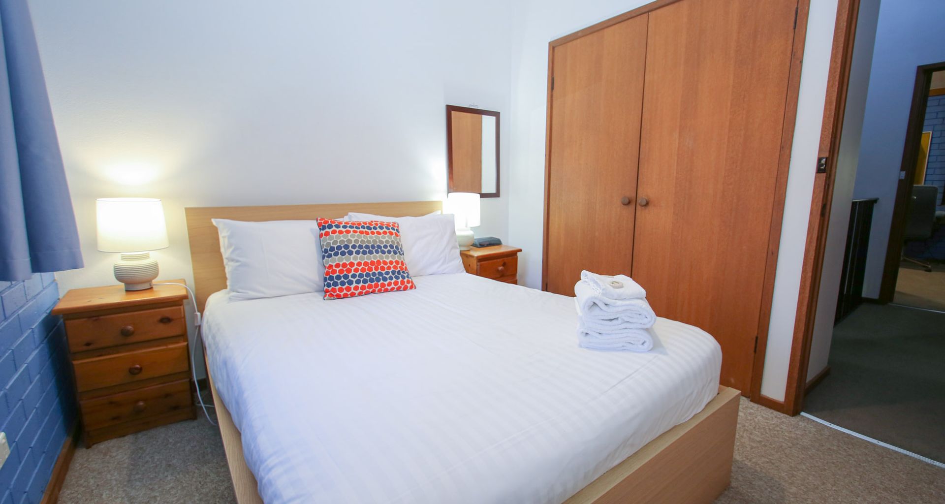 CEDAR HOLIDAY UNITS – APARTMENT 1