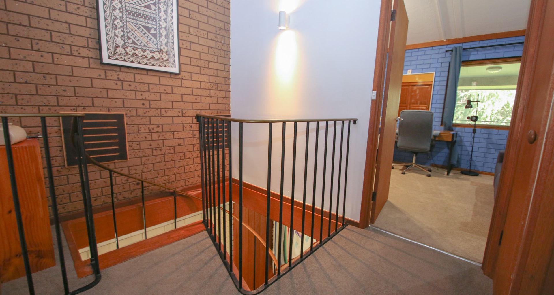 CEDAR HOLIDAY UNITS – APARTMENT 1