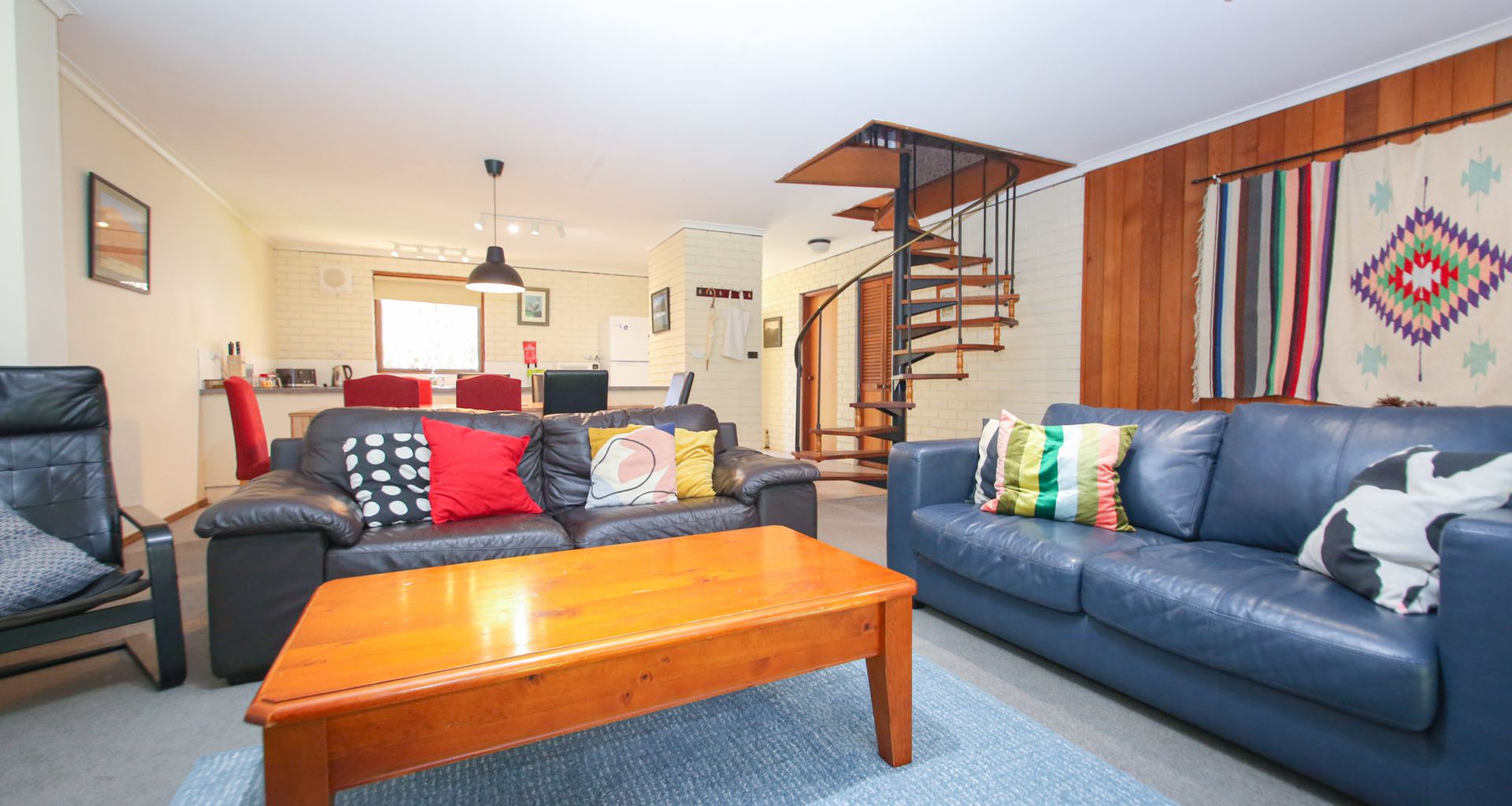 CEDAR HOLIDAY UNITS – APARTMENT 1