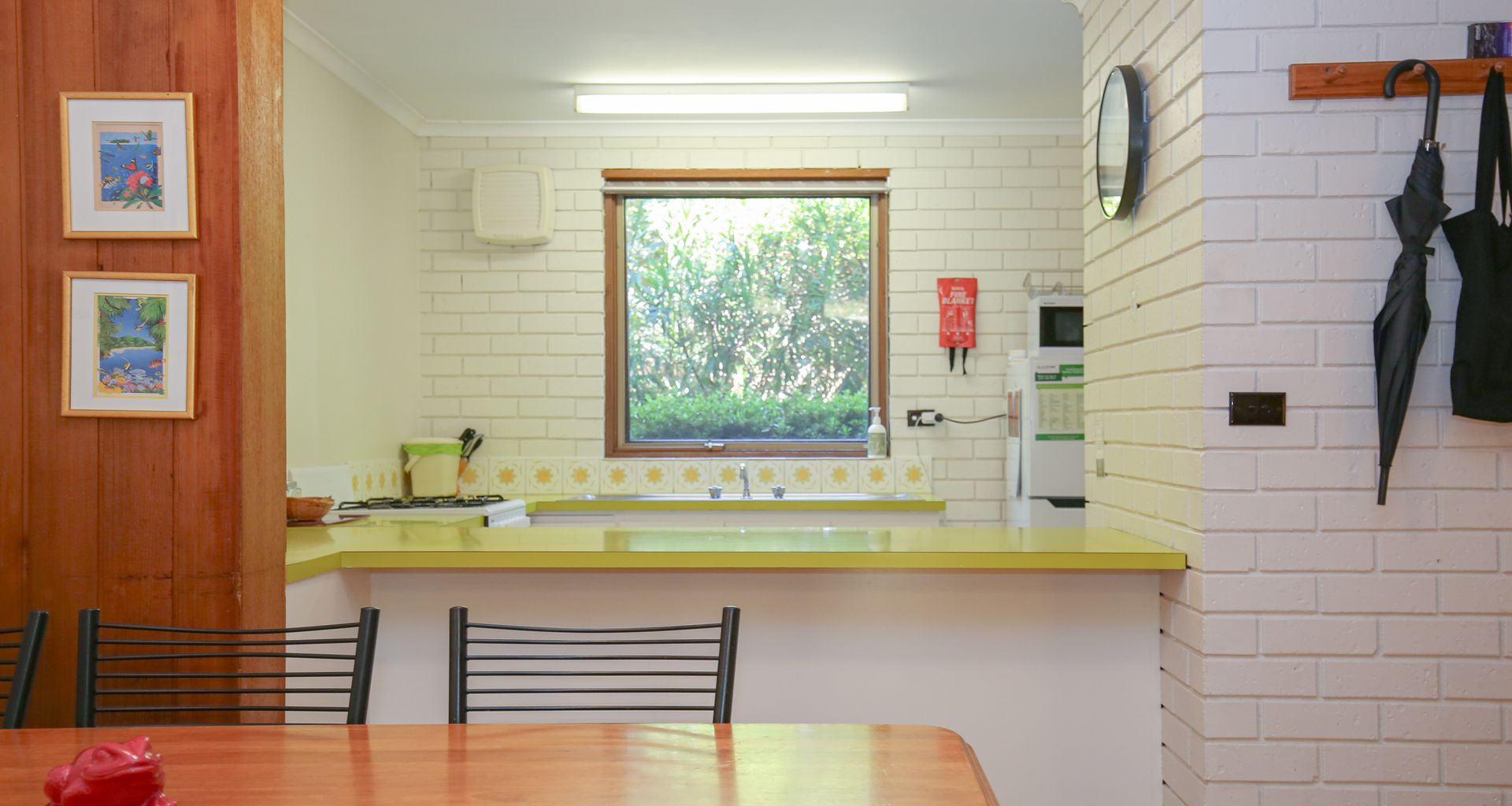 CEDAR HOLIDAY UNITS – APARTMENT 2