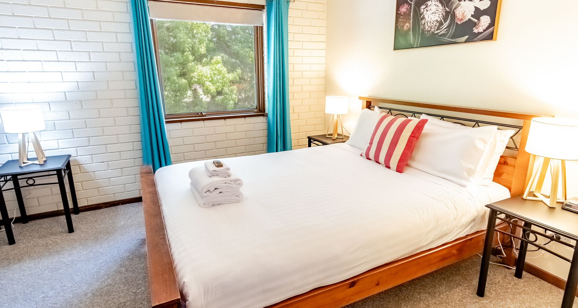 CEDAR HOLIDAY UNITS – APARTMENT 2