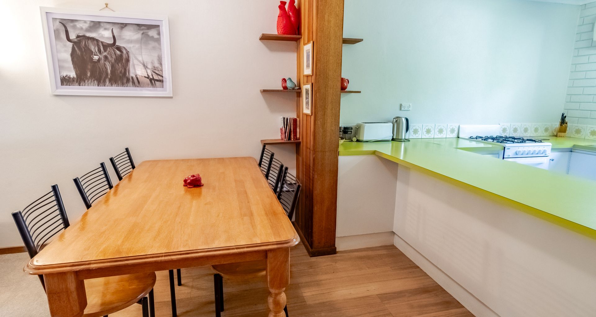 CEDAR HOLIDAY UNITS – APARTMENT 2