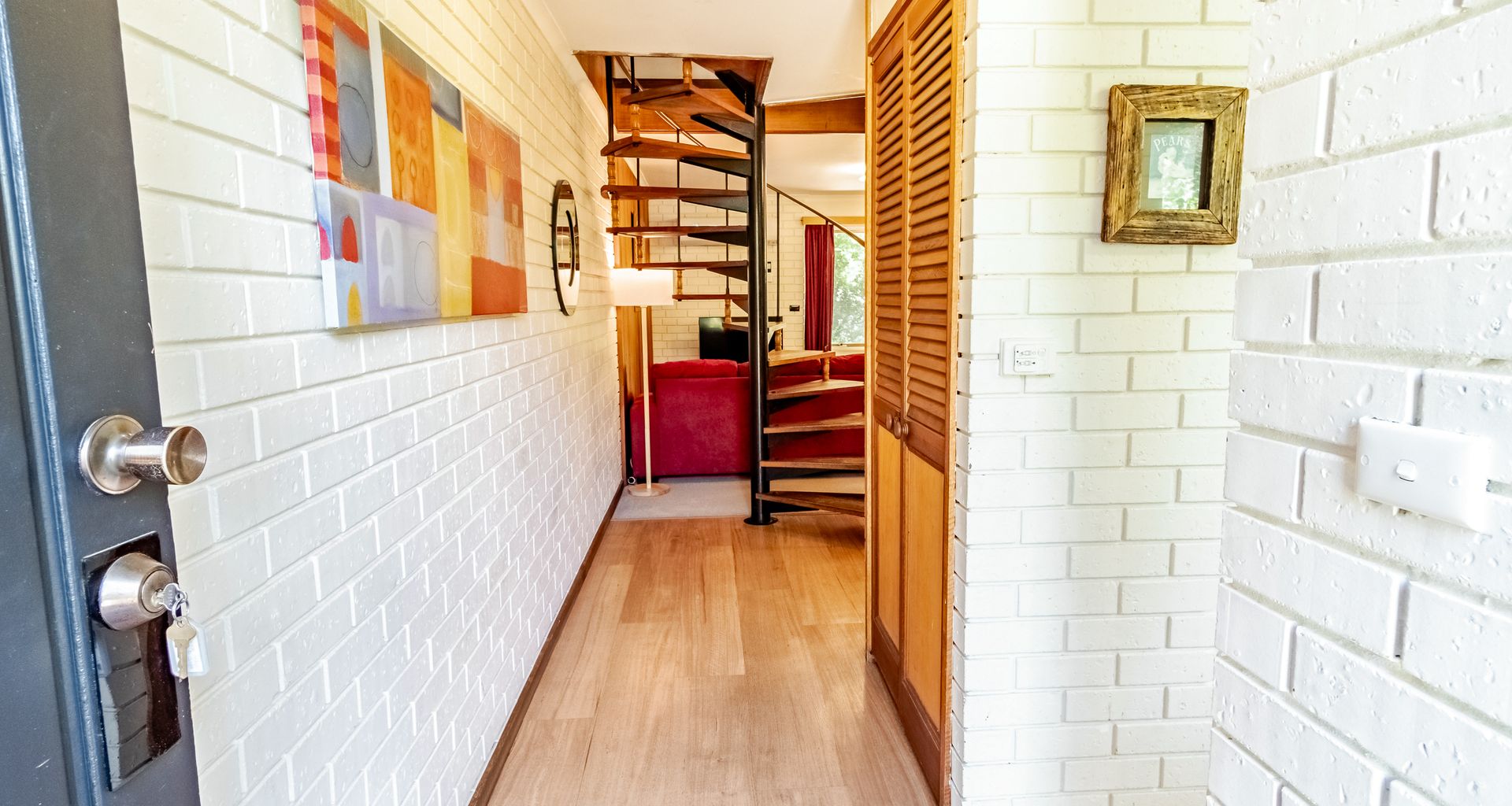 CEDAR HOLIDAY UNITS – APARTMENT 2