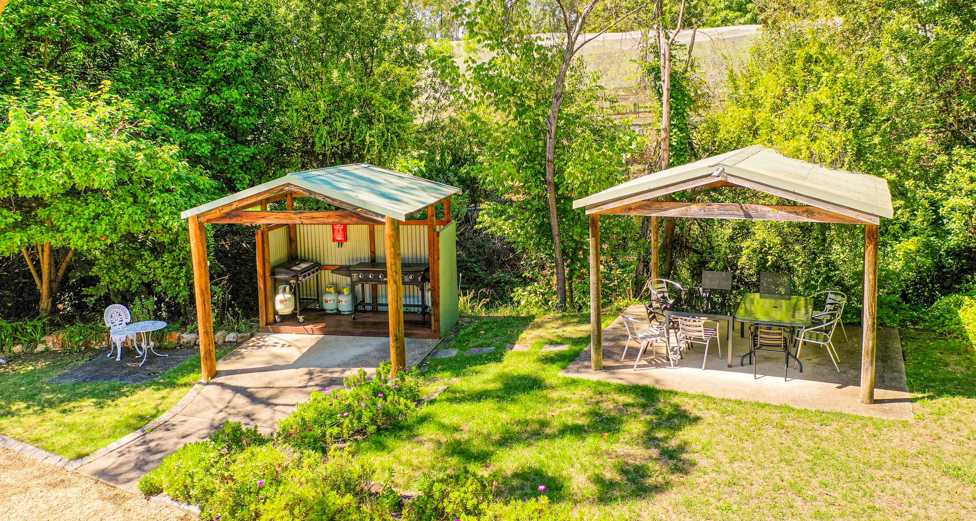 CEDAR HOLIDAY UNITS – APARTMENT 2