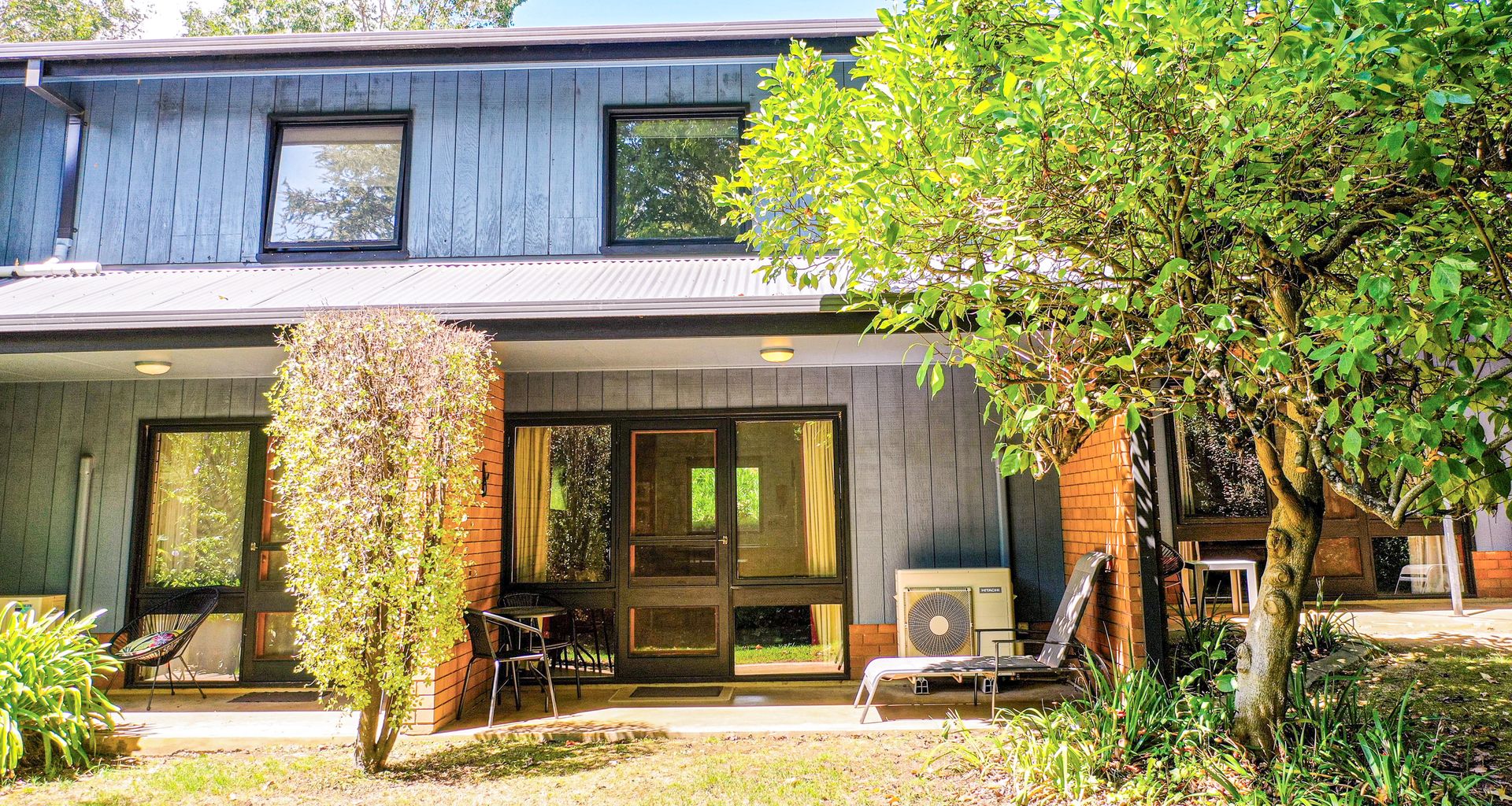 CEDAR HOLIDAY UNITS – APARTMENT 2