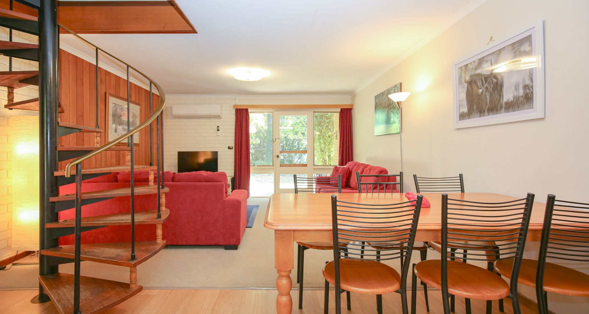 CEDAR HOLIDAY UNITS – APARTMENT 2