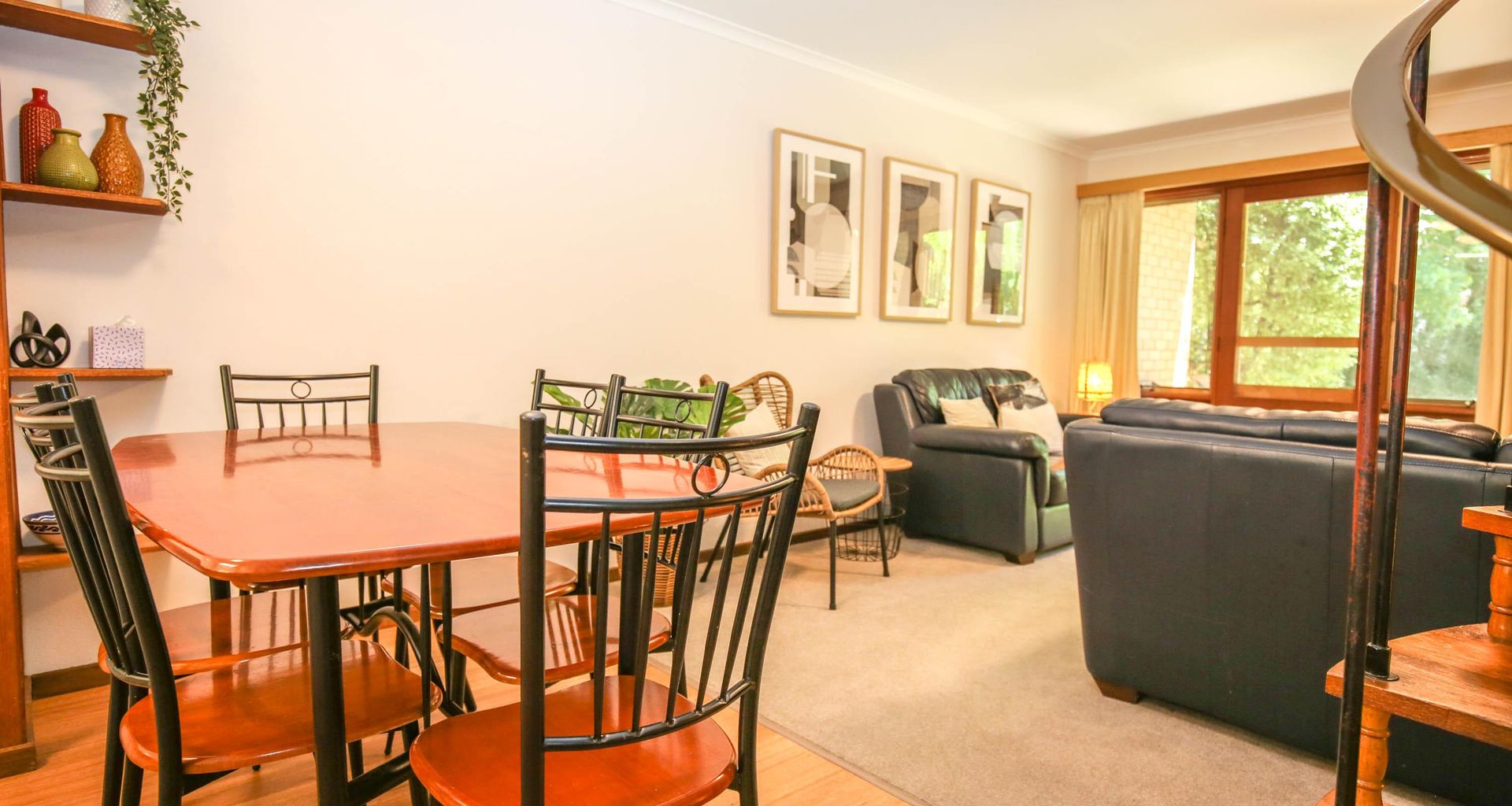 CEDAR HOLIDAY UNITS – APARTMENT 3