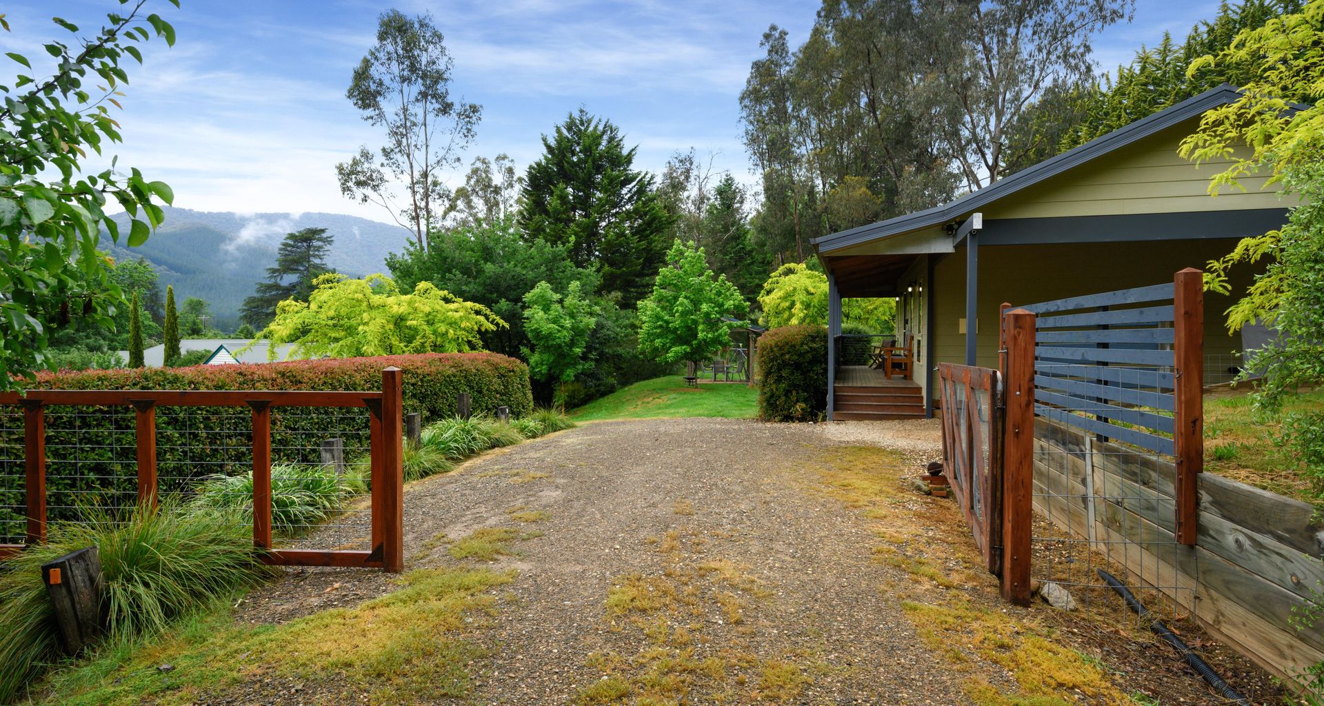 HOUGHS CABIN