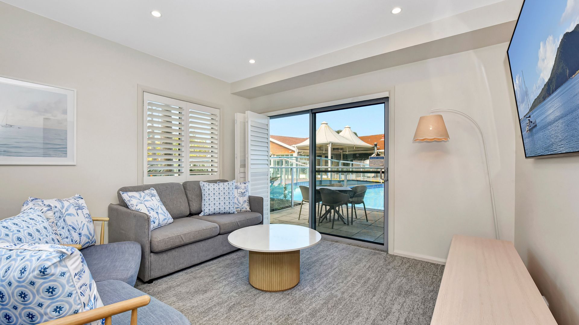 Pacific Blue Unit 175 Dual Swim Up