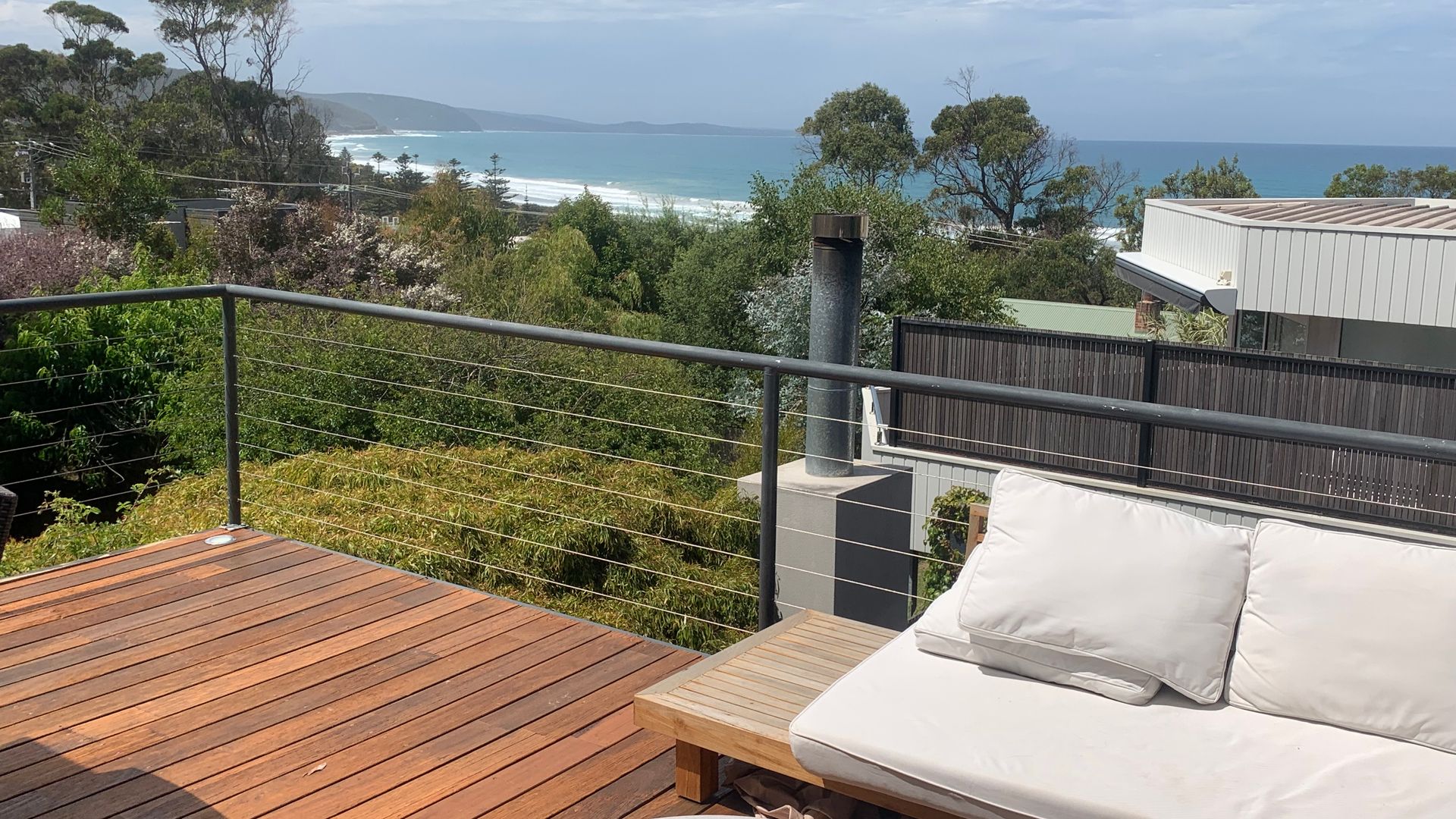 Fern – Ocean Views, Middle Of Town, Wi-Fi And Pet Friendly