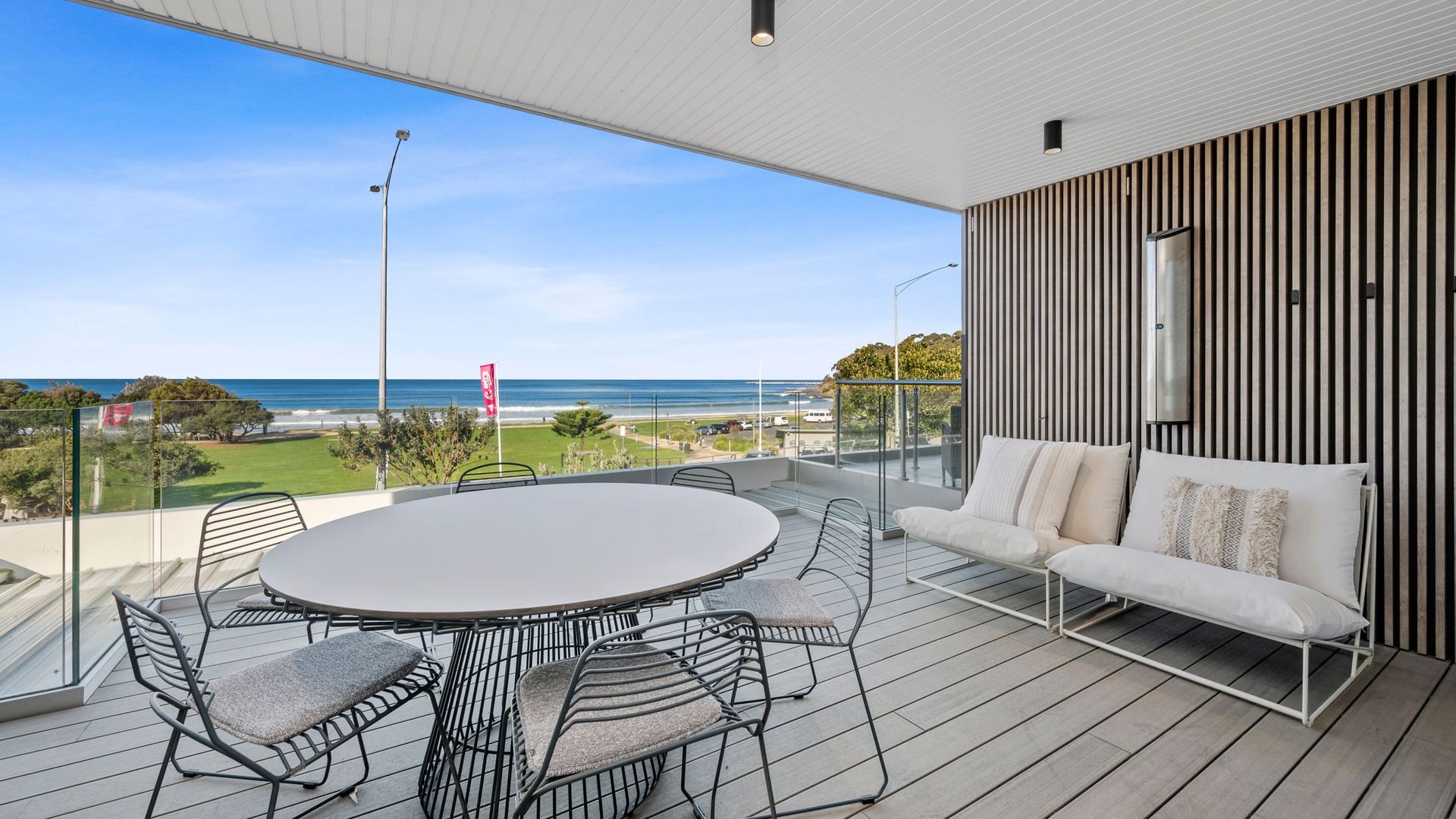 Louttit Bay Apartment 1