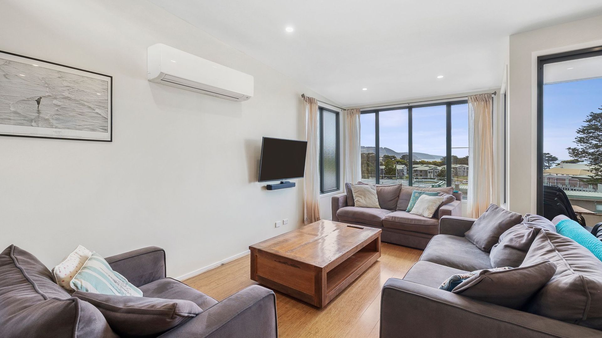 Sandy Beach Apt 6