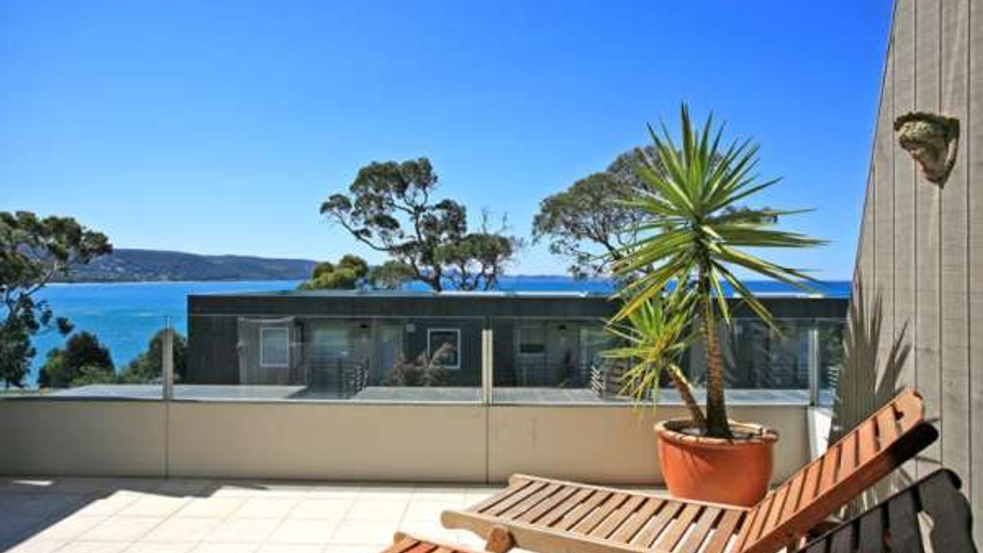 Apartment 21 Kalimna