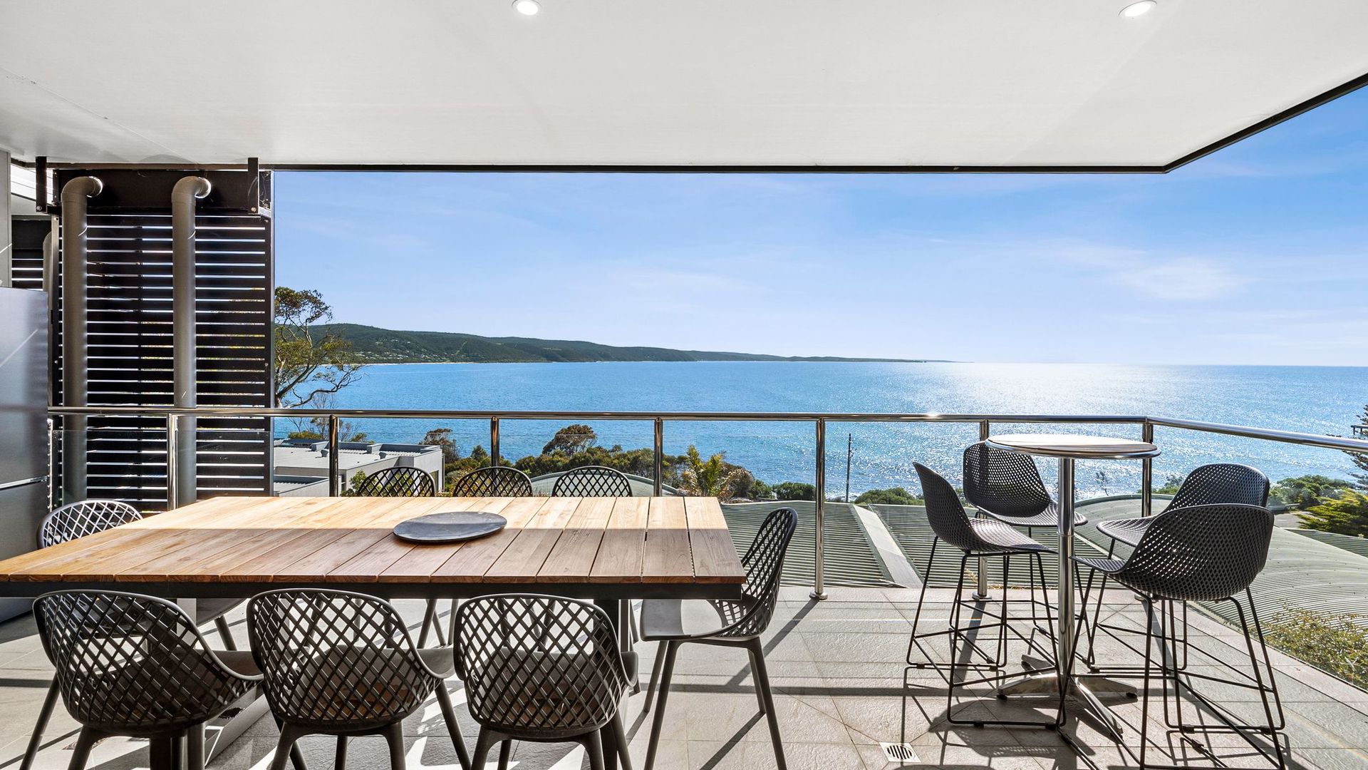 Sensational ocean views over Louttit Bay